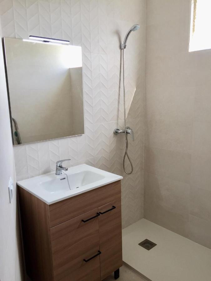 Beachfront Apartment Пуерто де ла Аркудия Екстериор снимка