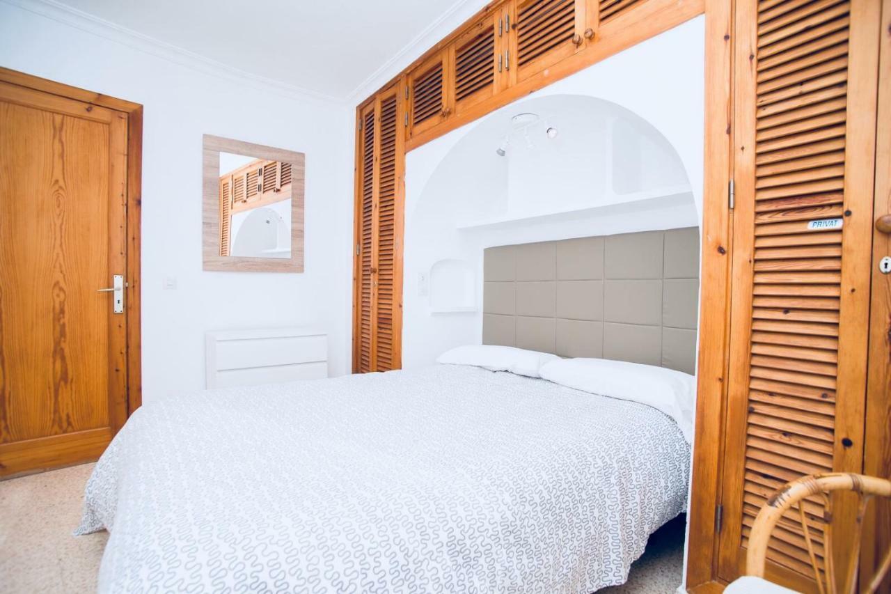 Beachfront Apartment Пуерто де ла Аркудия Екстериор снимка