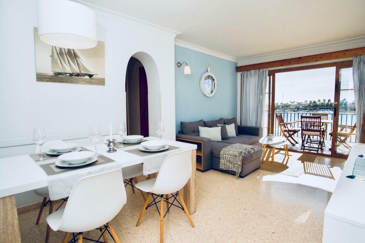 Beachfront Apartment Пуерто де ла Аркудия Екстериор снимка