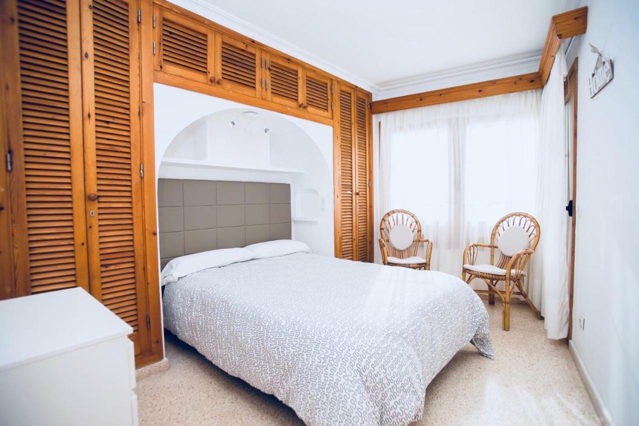 Beachfront Apartment Пуерто де ла Аркудия Екстериор снимка